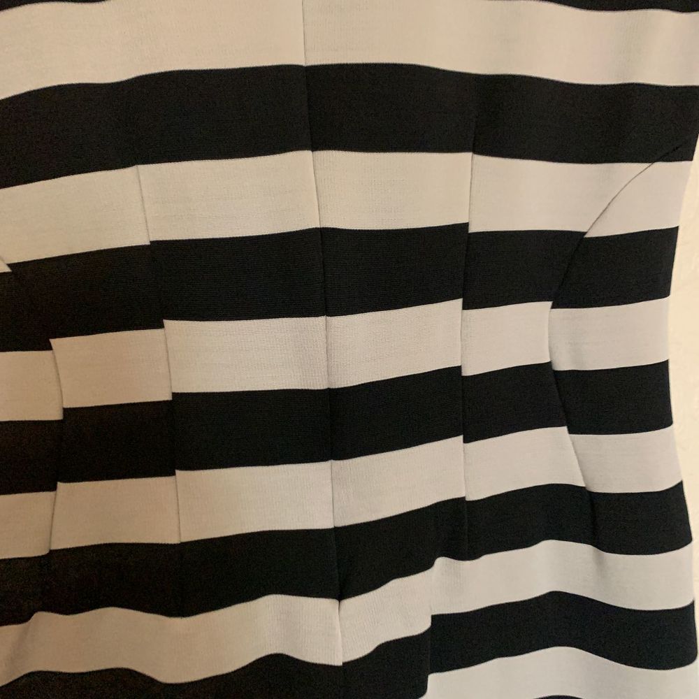 Diane Von Furstenberg striped dress sz 6 - Picture 5 of 7